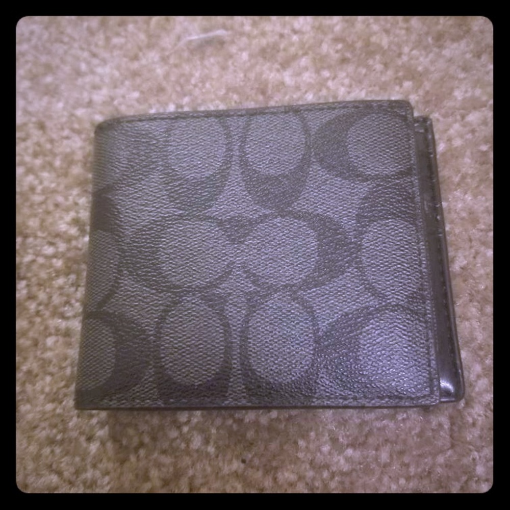 Men’s nwot Coach wallet